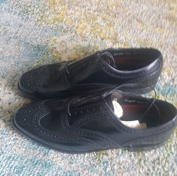 Florsheim wing tips black sz 11 D - Picture 2 of 6
